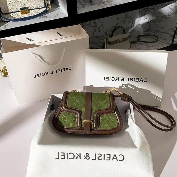 designer bags women's autumn and winter high-grade velvet small 2022 new fashion single shoulder semi-circular armpit
designer bags women's autumn and winter high-grade velvet small 2022 new fashion single shoulder semi-circular armpit