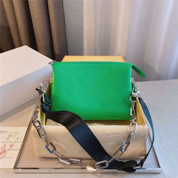 women single shoulder bag 21ss wide strap chain letter printing stylish glossy good quality fashion luxurys ladies bags
women single shoulder bag 21ss wide strap chain letter printing stylish glossy good quality fashion luxurys ladies bags