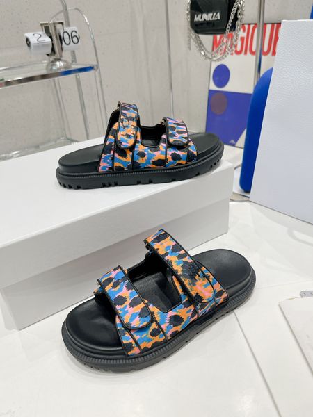 mules designer slippers women loafers genuine leather sandals casual shoes metal chain shoe lace velvet slipper 0508, Black
mules designer slippers women loafers genuine leather sandals casual shoes metal chain shoe lace velvet slipper 0508, Black