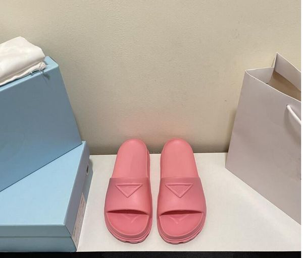 2022 designer classic men women rubber slippers shoes slip summer beach outdoor fashion ladies flat flip flop slippers, Black
2022 designer classic men women rubber slippers shoes slip summer beach outdoor fashion ladies flat flip flop slippers, Black