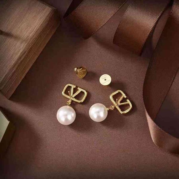 fine jewellery ornament charm earring letter pearl earrings brass cross color earrings female 925 silver needle, Golden
fine jewellery ornament charm earring letter pearl earrings brass cross color earrings female 925 silver needle, Golden
