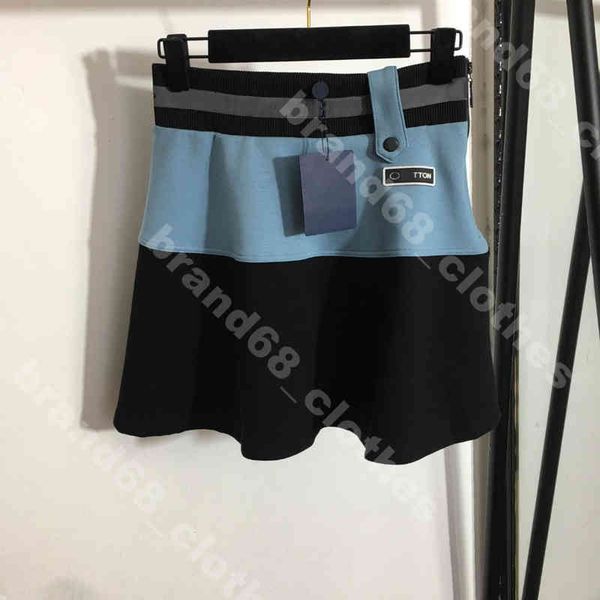 designer women skirt shorts high waist miniskirt summer sports short dresses logo louisclothes brand high end female apparel album, Black
designer women skirt shorts high waist miniskirt summer sports short dresses logo louisclothes brand high end female apparel album, Black