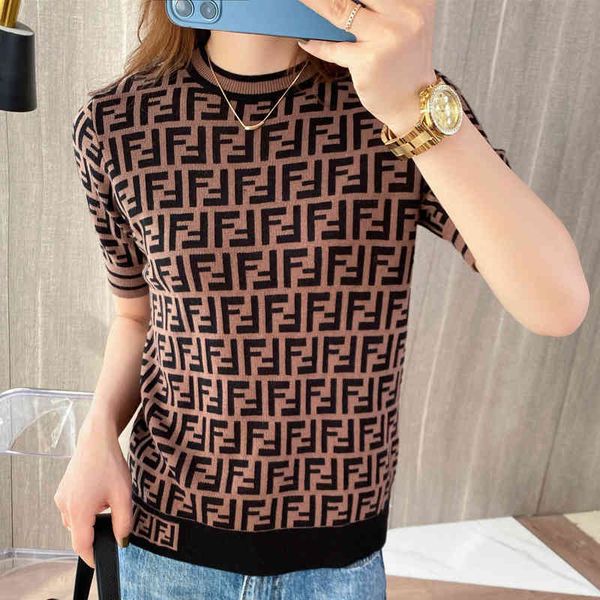 2022 latest brand fashion design trend men's and women's same sweater knitted short sleeved t-shirt letter casual, White;black
2022 latest brand fashion design trend men's and women's same sweater knitted short sleeved t-shirt letter casual, White;black