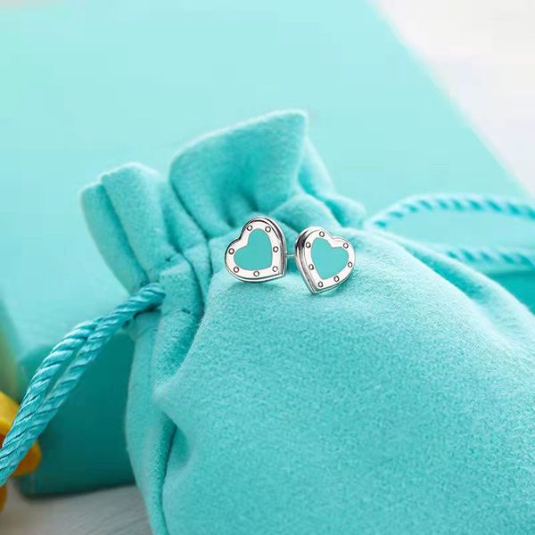 fashion charm designer love earrings classic womens luxury heart tag stud earring for women engagement gift, Golden;silver
fashion charm designer love earrings classic womens luxury heart tag stud earring for women engagement gift, Golden;silver