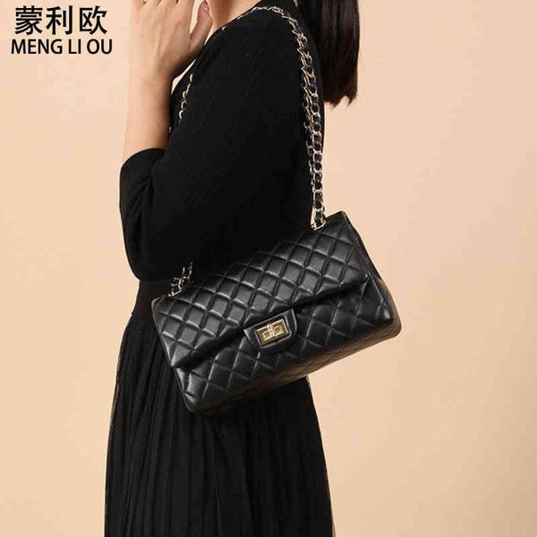monrio leather women's bag 2022 new lingge underarm bag fashionable and versatile high-grade diagonal single shoulder women's bag
monrio leather women's bag 2022 new lingge underarm bag fashionable and versatile high-grade diagonal single shoulder women's bag