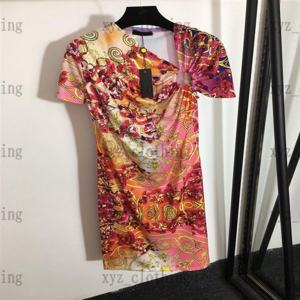 2022ss cheongsam designer dresses women summer heart rose print metal irregular short sleeve dress button pleated polo skirt2934, Black;gray
2022ss cheongsam designer dresses women summer heart rose print metal irregular short sleeve dress button pleated polo skirt2934, Black;gray