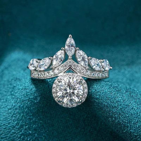 cluster rings trendy 1 d color vvs1 crown moissanite ring women girls jewelry white gold plated 925 sterling silver adjustable gift, Golden;silver
cluster rings trendy 1 d color vvs1 crown moissanite ring women girls jewelry white gold plated 925 sterling silver adjustable gift, Golden;silver