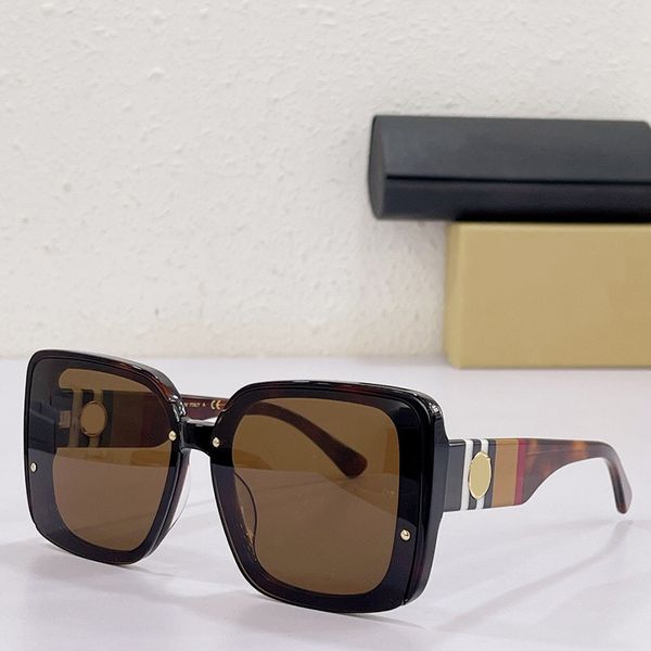 new fashion square mens ladies sunglasses model b5213 classic plaid color matching temples miss sunglasses with original box, White;black
new fashion square mens ladies sunglasses model b5213 classic plaid color matching temples miss sunglasses with original box, White;black
