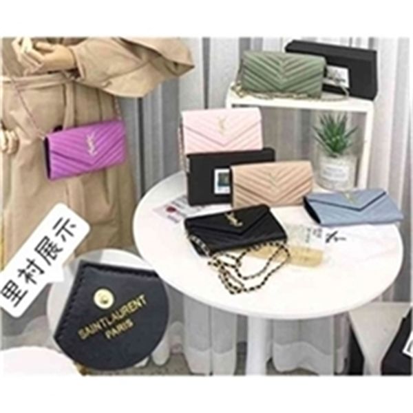 designer v-pattern leather quilted chain envelope cross-body pouch luxury women's bags
designer v-pattern leather quilted chain envelope cross-body pouch luxury women's bags
