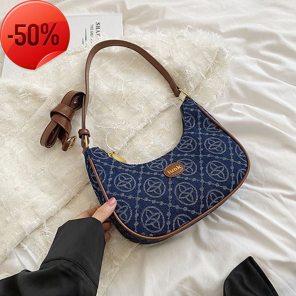 factory directly arc de triomphe denim underarm french new crcent handbag shoulder bag designer bags
factory directly arc de triomphe denim underarm french new crcent handbag shoulder bag designer bags