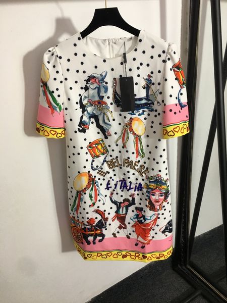 2022 milan fashion heavy casual dresses industry nail drill famous ethnic dance wave dot print round neck short sleeve dress, Black;gray
2022 milan fashion heavy casual dresses industry nail drill famous ethnic dance wave dot print round neck short sleeve dress, Black;gray