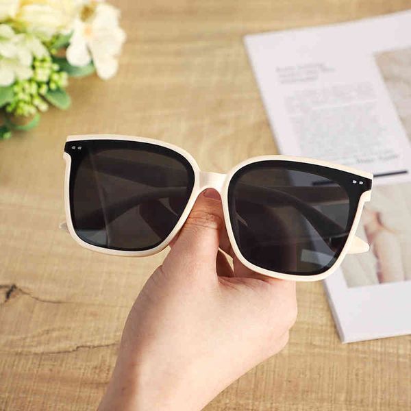 men's women's outdoor thin frame sunglasses summer new fashion sunglasses versatile gm, White;black
men's women's outdoor thin frame sunglasses summer new fashion sunglasses versatile gm, White;black