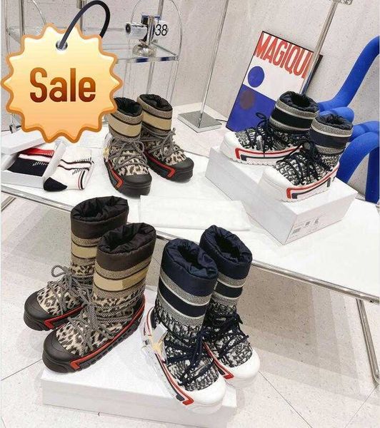 luxury design women boots warm and velvet winter shoes thick-soled lace-up decoration fashion printed straight boots, Black
luxury design women boots warm and velvet winter shoes thick-soled lace-up decoration fashion printed straight boots, Black