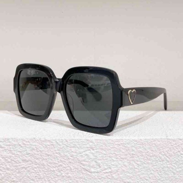 sunglasses xiaoxiang family female ins same love ch5479 6e0a, White;black
sunglasses xiaoxiang family female ins same love ch5479 6e0a, White;black