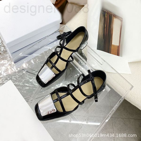 sandals designer high version cd black fashion rubber sheepskin buckle square head iron toe cool shoes 3f3t
sandals designer high version cd black fashion rubber sheepskin buckle square head iron toe cool shoes 3f3t