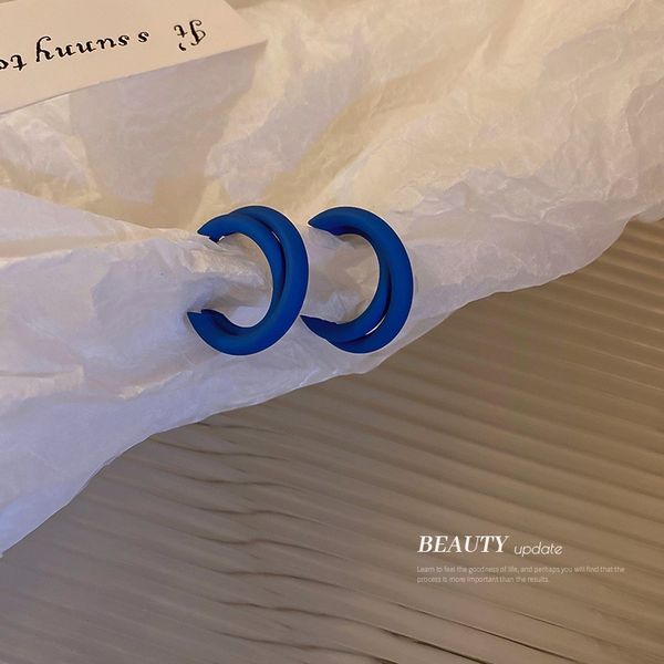 klein blue earrings 925 silver needle korean new niche design earrings graceful personality high-grade eardrop, Golden
klein blue earrings 925 silver needle korean new niche design earrings graceful personality high-grade eardrop, Golden