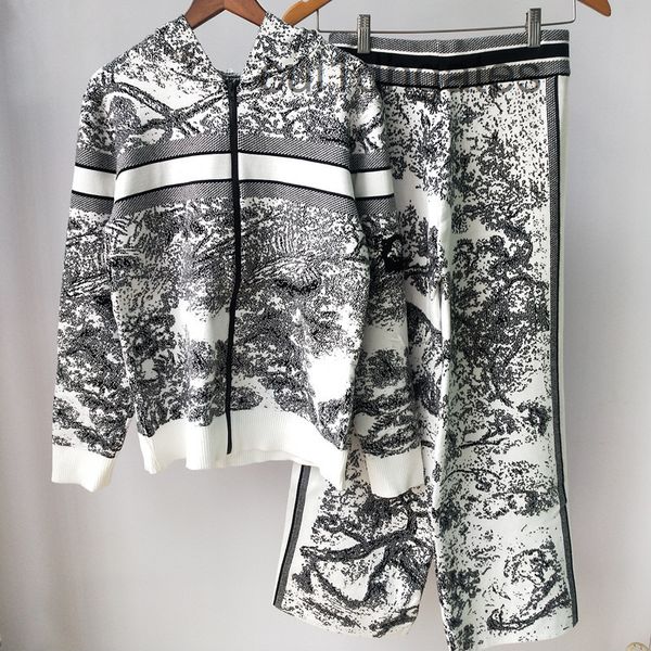 2022 designer di or t shirt and tees dress 21 autumn winter new jungle animal jacquard hooded knitted cardigan trousers 2-piece set, Gray
2022 designer di or t shirt and tees dress 21 autumn winter new jungle animal jacquard hooded knitted cardigan trousers 2-piece set, Gray