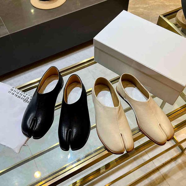 designer dresses shoes spring autumn letter ballet dance shoes fashion champagne women black flat boat shoe lady leather loafers high heels
designer dresses shoes spring autumn letter ballet dance shoes fashion champagne women black flat boat shoe lady leather loafers high heels