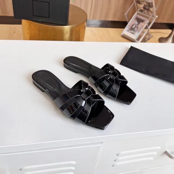italy designer slipper luxury women sandal brand slide slippers flat bottom flip flop design sneakers foam rubber sandals by shoebrand w118, Black
italy designer slipper luxury women sandal brand slide slippers flat bottom flip flop design sneakers foam rubber sandals by shoebrand w118, Black