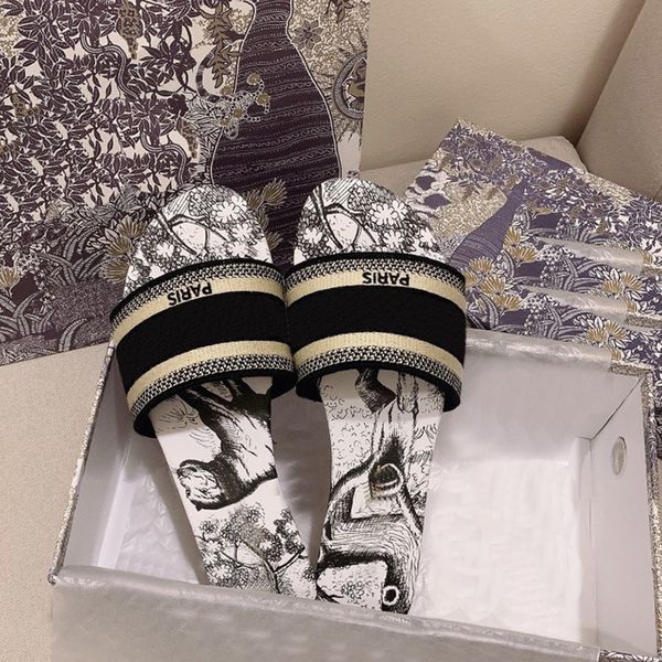 womens paris slippers summer embroidery sandal floral brocade fashion flip flops striped beach genuine leather dazzle flowers slipper v4mf, Black
womens paris slippers summer embroidery sandal floral brocade fashion flip flops striped beach genuine leather dazzle flowers slipper v4mf, Black