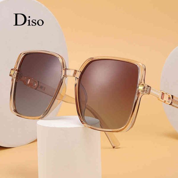 2022diso latest factory direct sale 2022 new frame polarized sunglasses women's d shape fashion, White;black
2022diso latest factory direct sale 2022 new frame polarized sunglasses women's d shape fashion, White;black
