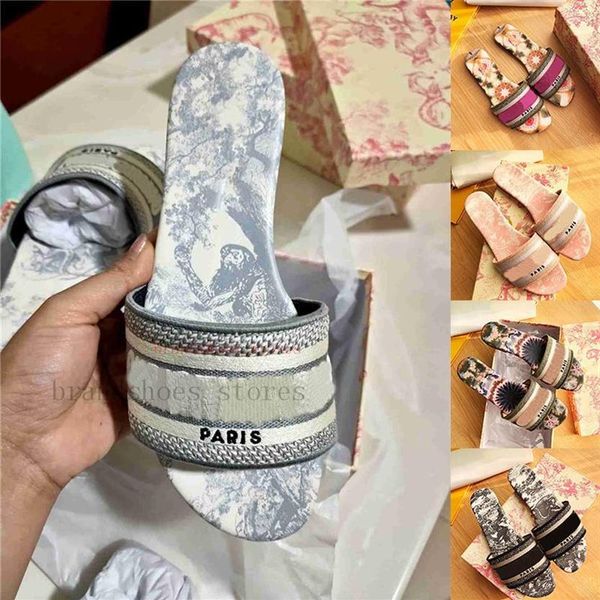 women sandals 2021 summer flower floral designers slides low-heel brocade flip flops sandal woman slipper leather rubber beach sho289c, Black
women sandals 2021 summer flower floral designers slides low-heel brocade flip flops sandal woman slipper leather rubber beach sho289c, Black