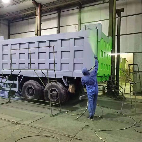 paint spraying of waterborne two-component epoxy zinc rich paint cloud iron mediumpaint
paint spraying of waterborne two-component epoxy zinc rich paint cloud iron mediumpaint