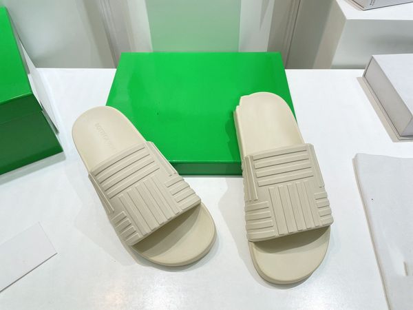 2023 designer slipper luxury women sandal brand slide men slippers lady flip flop design casual shoes sneakers 0508, Black
2023 designer slipper luxury women sandal brand slide men slippers lady flip flop design casual shoes sneakers 0508, Black