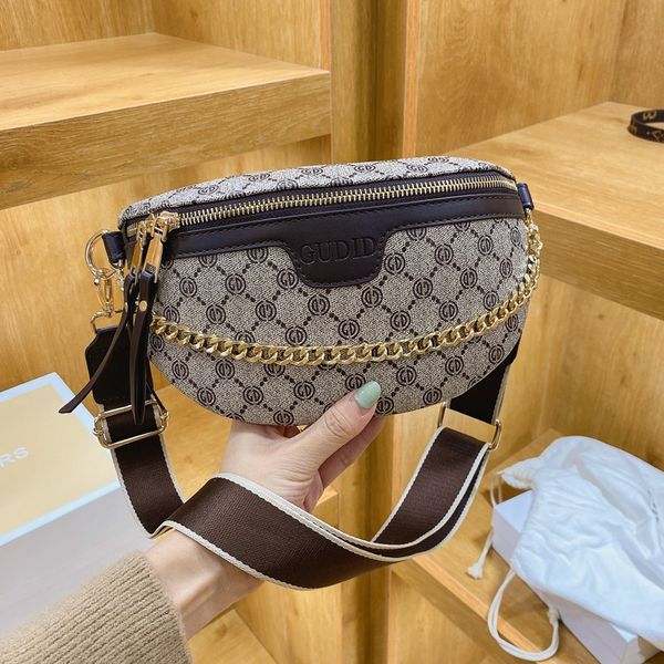 chain fanny pack women leather waist bag luxury brand chest pack mini female belt bags fashion ladies shoulder crossbody bag
chain fanny pack women leather waist bag luxury brand chest pack mini female belt bags fashion ladies shoulder crossbody bag