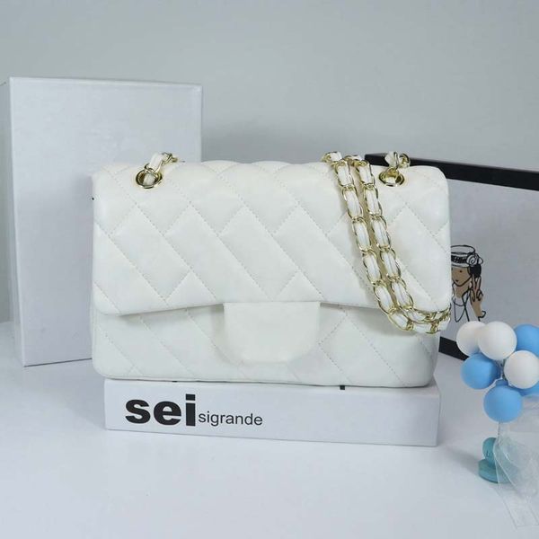 the new leather small fragrant wind diamond chain one shoulder crossbody bags golden ball square fat women's bag sheepskin mini square
the new leather small fragrant wind diamond chain one shoulder crossbody bags golden ball square fat women's bag sheepskin mini square