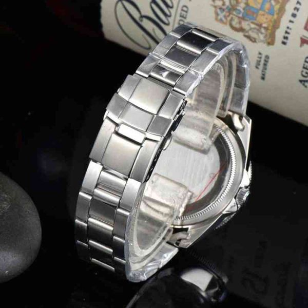 fashion watches mens montre diamond movement luxury designer watch fashion women's men's tudors 2t0b, Slivery;golden
fashion watches mens montre diamond movement luxury designer watch fashion women's men's tudors 2t0b, Slivery;golden