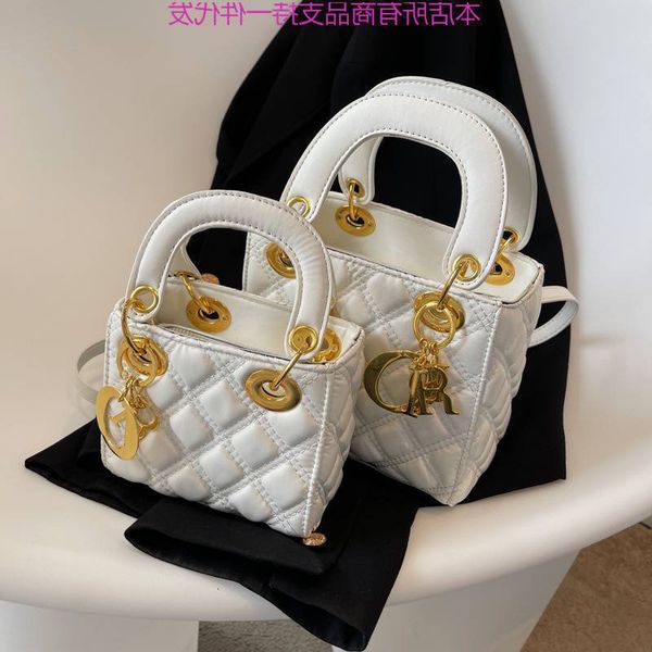 designer bags minority design female 2022 new fashion portable princess of wales lingge single shoulder diagonal
designer bags minority design female 2022 new fashion portable princess of wales lingge single shoulder diagonal