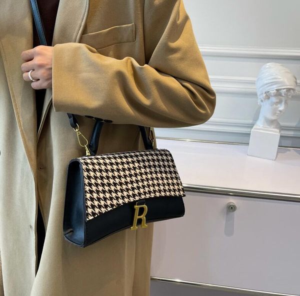 tote designers handbags womens pvc leather totes diamond purse luxury shoulder bag big purses clutch shopping tote
tote designers handbags womens pvc leather totes diamond purse luxury shoulder bag big purses clutch shopping tote