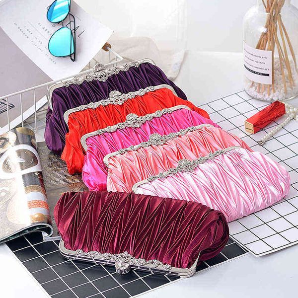 evening bags fashion women evening bag brand party banquet glitter satin for ladies wedding clutches handbag banquet shoulder bags 220323
evening bags fashion women evening bag brand party banquet glitter satin for ladies wedding clutches handbag banquet shoulder bags 220323