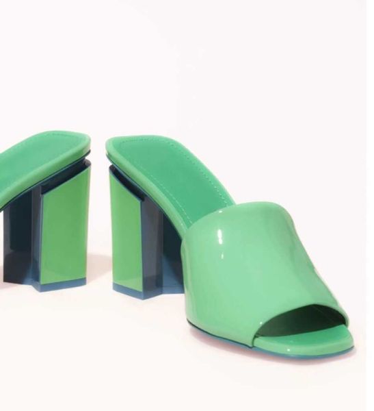 10a original quality patent calfskin high heel sandals with box luxury designer slippers fashion single light colors summer slipper large, Black
10a original quality patent calfskin high heel sandals with box luxury designer slippers fashion single light colors summer slipper large, Black