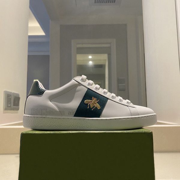 designer ace sneakers bee leather casual shoes classic white leather pattern bottom cat tiger print embroidered sports lover snake me, Black
designer ace sneakers bee leather casual shoes classic white leather pattern bottom cat tiger print embroidered sports lover snake me, Black