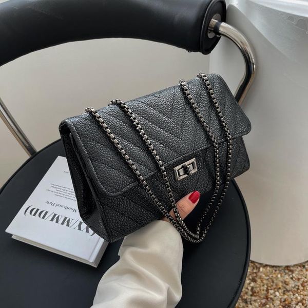 evening bags premium black square pouch women 's spring and autumn2022 fashion shoulder bag texture rhombus chain
evening bags premium black square pouch women 's spring and autumn2022 fashion shoulder bag texture rhombus chain