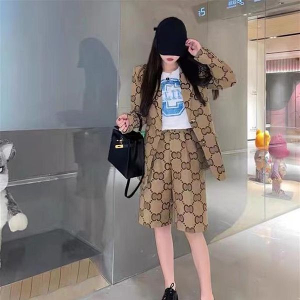 medigo-152 women's suits & blazers fashion women suit designer clothes blazer with full letters 2022 spring new released 252a, White;black
medigo-152 women's suits & blazers fashion women suit designer clothes blazer with full letters 2022 spring new released 252a, White;black