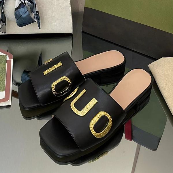 2022 fashion beach women's slippers classic flat heels summer designer fashion flip flops metal decorative letters leather outdoor sand, Black
2022 fashion beach women's slippers classic flat heels summer designer fashion flip flops metal decorative letters leather outdoor sand, Black