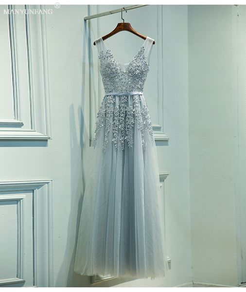 2020 new elegant prom dresses applique lace long applique v-neck sheer straps floor length formal evening party gowns zipper back, Black;red
2020 new elegant prom dresses applique lace long applique v-neck sheer straps floor length formal evening party gowns zipper back, Black;red