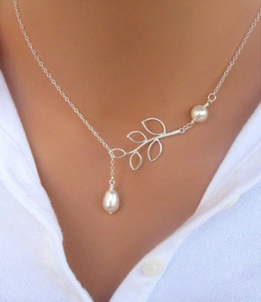 european simple leaves pendant necklace zinc alloy silver plate cute white pearl leaf pendant chain necklaces for women short cavicle chain
european simple leaves pendant necklace zinc alloy silver plate cute white pearl leaf pendant chain necklaces for women short cavicle chain