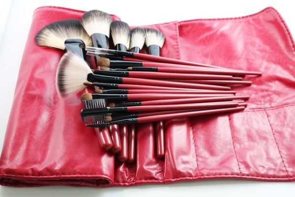 nature hair makeup brush set 22pcs red beauty tools kit with case professional make up brush cosmetic brushes tools
nature hair makeup brush set 22pcs red beauty tools kit with case professional make up brush cosmetic brushes tools
