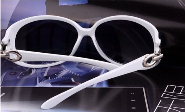 wholesale-2015 new fashion brand designer sunglasses female retro big frame sunglasses high quality, White;black
wholesale-2015 new fashion brand designer sunglasses female retro big frame sunglasses high quality, White;black
