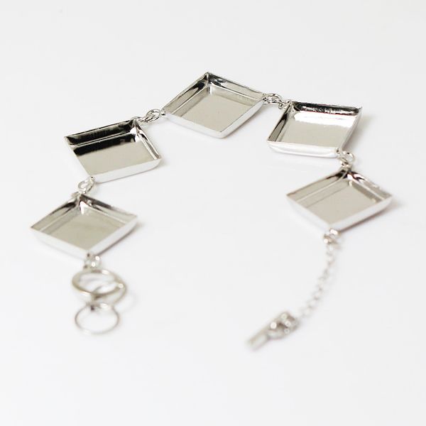 beadsnice bezel setting bracelet blank brass 16mm square bezel cup cabochon mountings end with ot clasp sold by 5 pcs lot id 17832, Slivery;crystal
beadsnice bezel setting bracelet blank brass 16mm square bezel cup cabochon mountings end with ot clasp sold by 5 pcs lot id 17832, Slivery;crystal