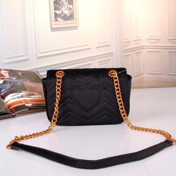 2018 New Vogue Style Velvet material Women's Hnadbags Shoulder Message Bag Chain Bags Wiith Free Shipping
2018 New Vogue Style Velvet material Women's Hnadbags Shoulder Message Bag Chain Bags Wiith Free Shipping