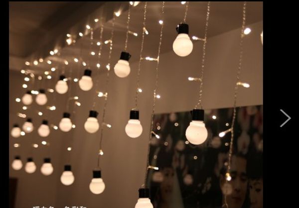 2m * 1m 104led16 bulb festival lamp window decoration bar partition ball bubble lights flashing led bulb series 
2m * 1m 104led16 bulb festival lamp window decoration bar partition ball bubble lights flashing led bulb series