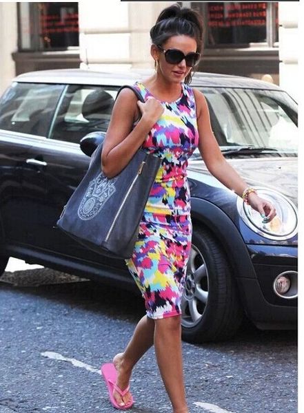 10pcs/lot new fashion women celeb printed pencil dresses sleeveless casual bodycon maxi vestidos spring floral pattern mid beach dress, Black;gray
10pcs/lot new fashion women celeb printed pencil dresses sleeveless casual bodycon maxi vestidos spring floral pattern mid beach dress, Black;gray
