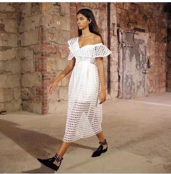 wholesale- white long lace dress off shoulder ruffles sleeve ladies dress 2017 new summer hollow out female party dress, White;black
wholesale- white long lace dress off shoulder ruffles sleeve ladies dress 2017 new summer hollow out female party dress, White;black