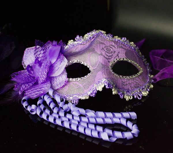 2015 new party masks princess mask masquerade mask men and women with feathers and flower bud silk half face feathered mask by dhl
2015 new party masks princess mask masquerade mask men and women with feathers and flower bud silk half face feathered mask by dhl