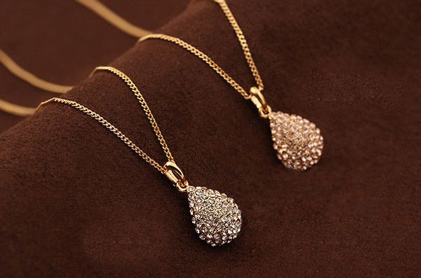 2015 brand new designer women cute sweet statement gold vintage rhinestone silver plated crystal teardrop necklaces pendants
2015 brand new designer women cute sweet statement gold vintage rhinestone silver plated crystal teardrop necklaces pendants